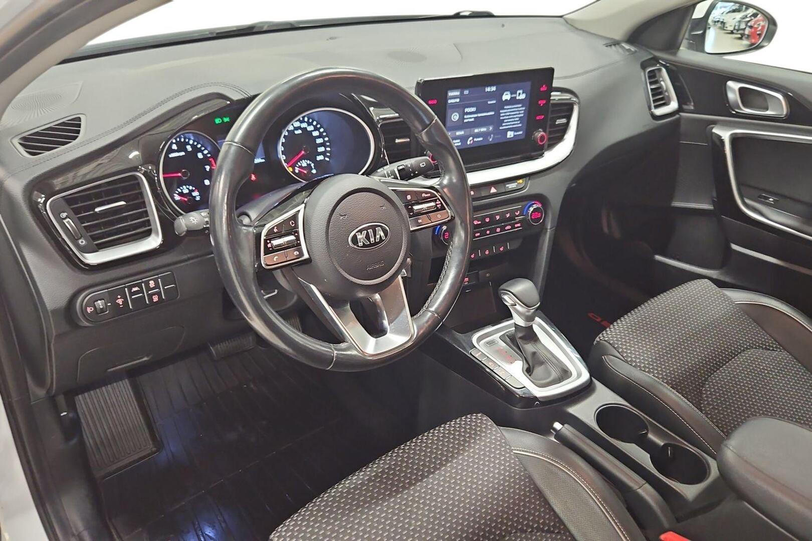 KIA Ceed 8