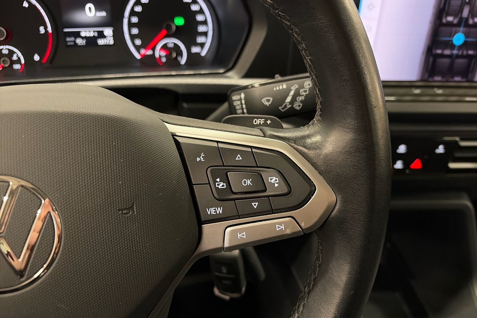 VOLKSWAGEN Caddy 2024