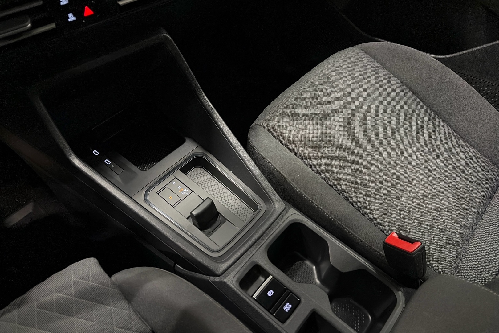 VOLKSWAGEN Caddy 2024