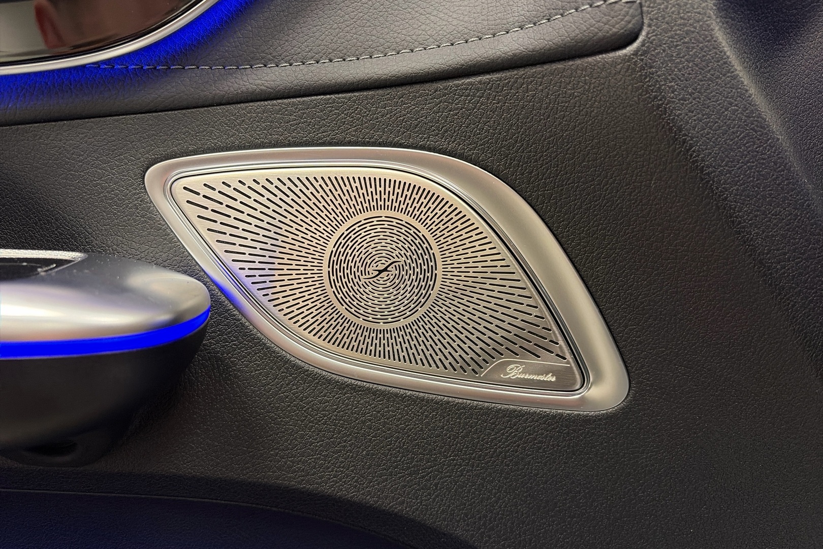 MERCEDES-BENZ EQE 2022