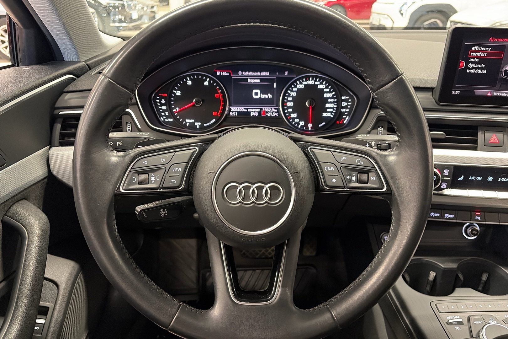 AUDI A4 2019