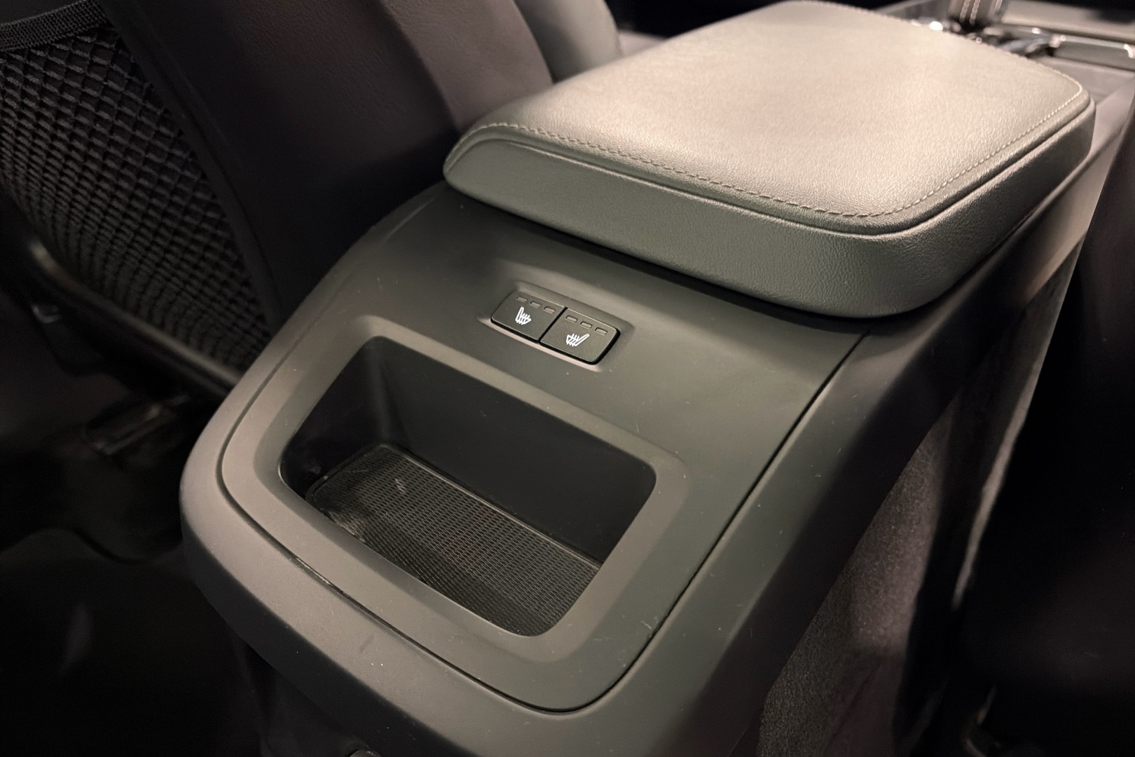 VOLVO XC60 2022