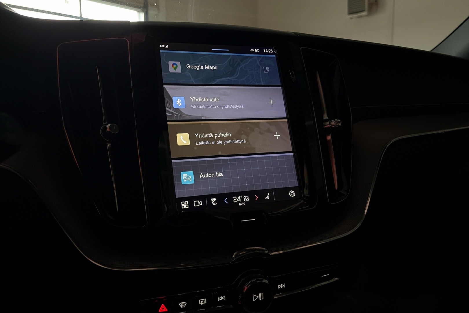 VOLVO XC60 2022