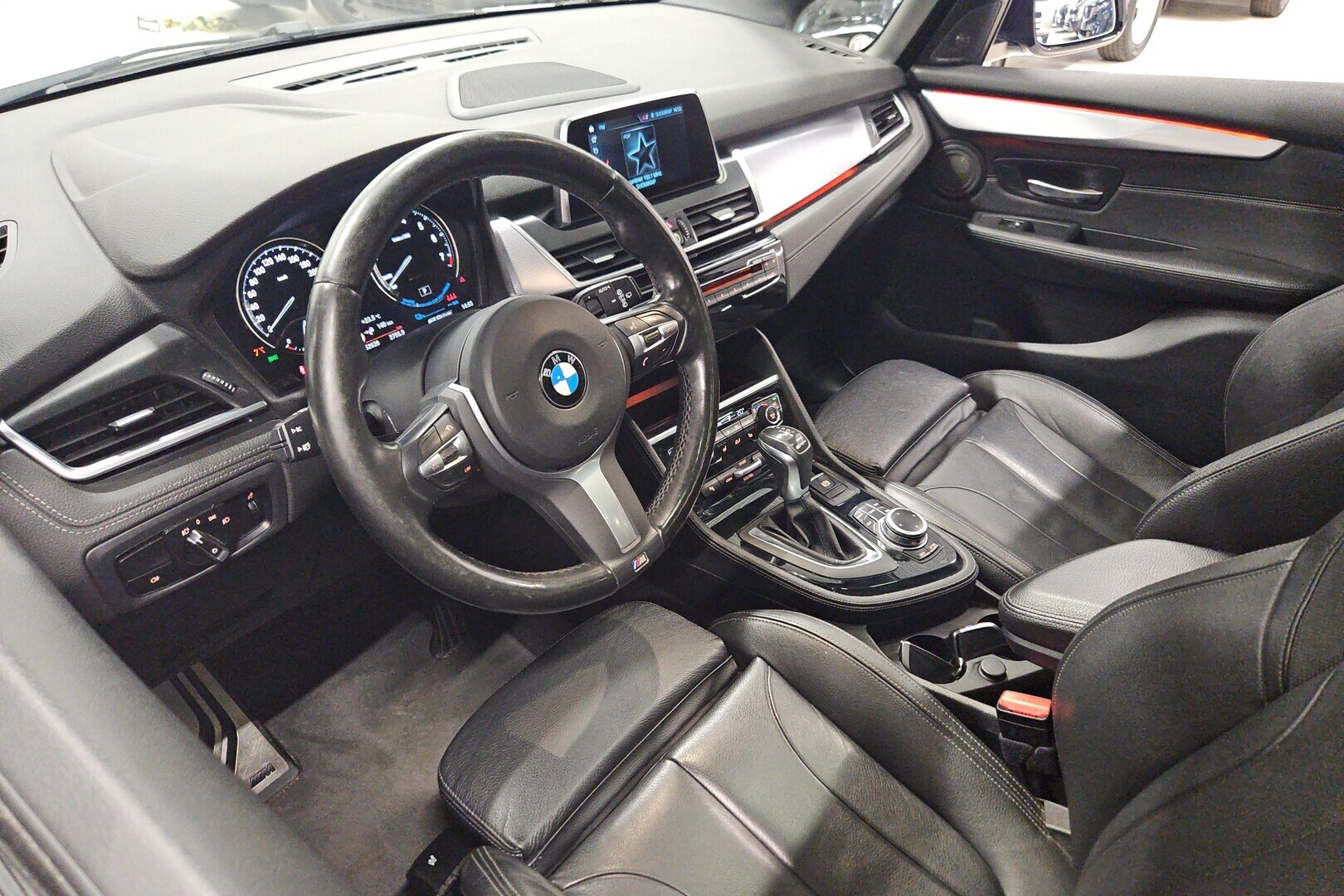 BMW 225 2018