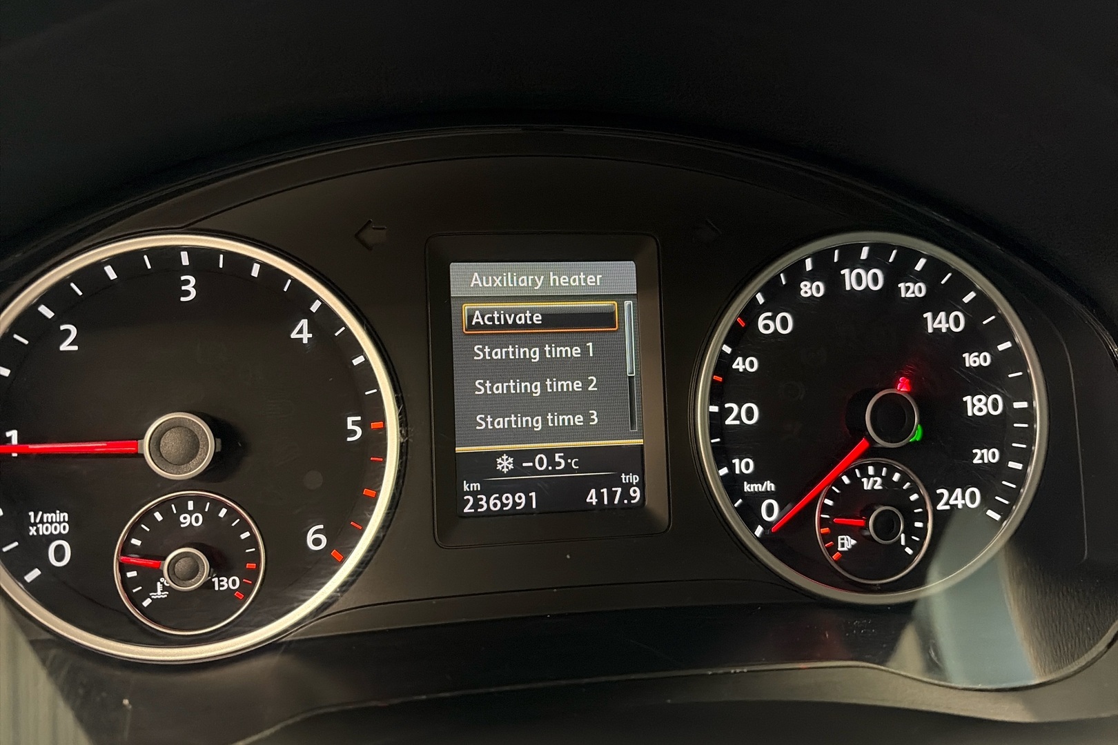 VOLKSWAGEN Tiguan 2014