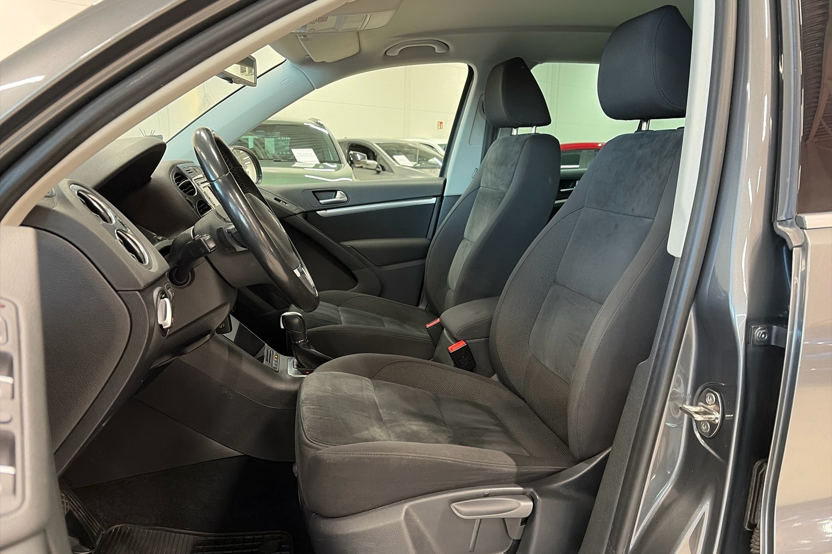 VOLKSWAGEN Tiguan 2014