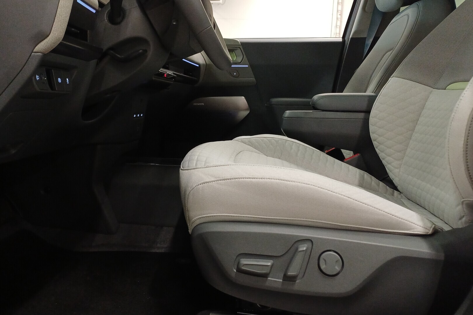 KIA EV2 18