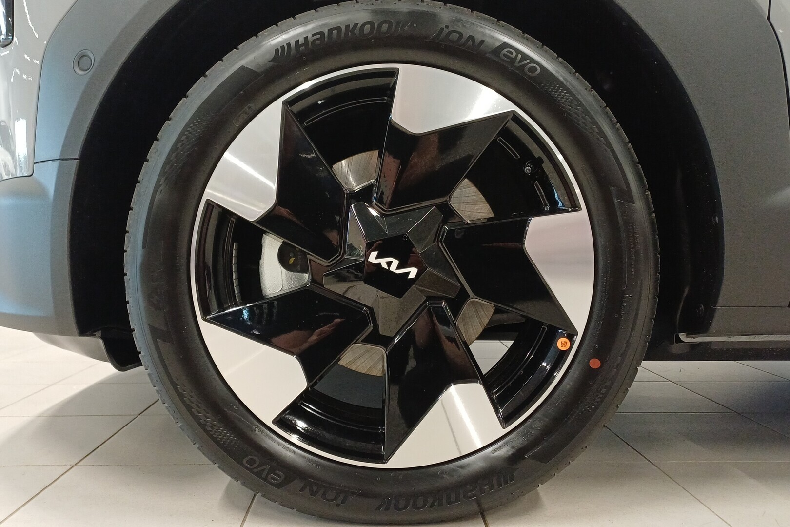 KIA EV2 6