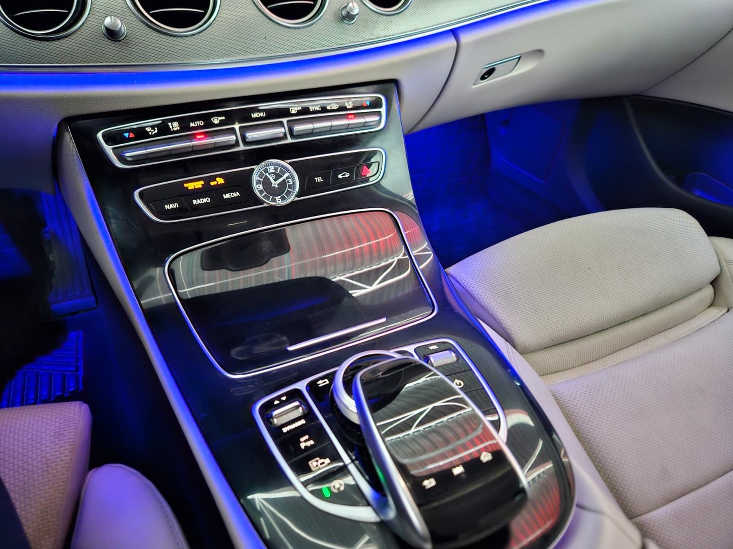 MERCEDES-BENZ E 2017