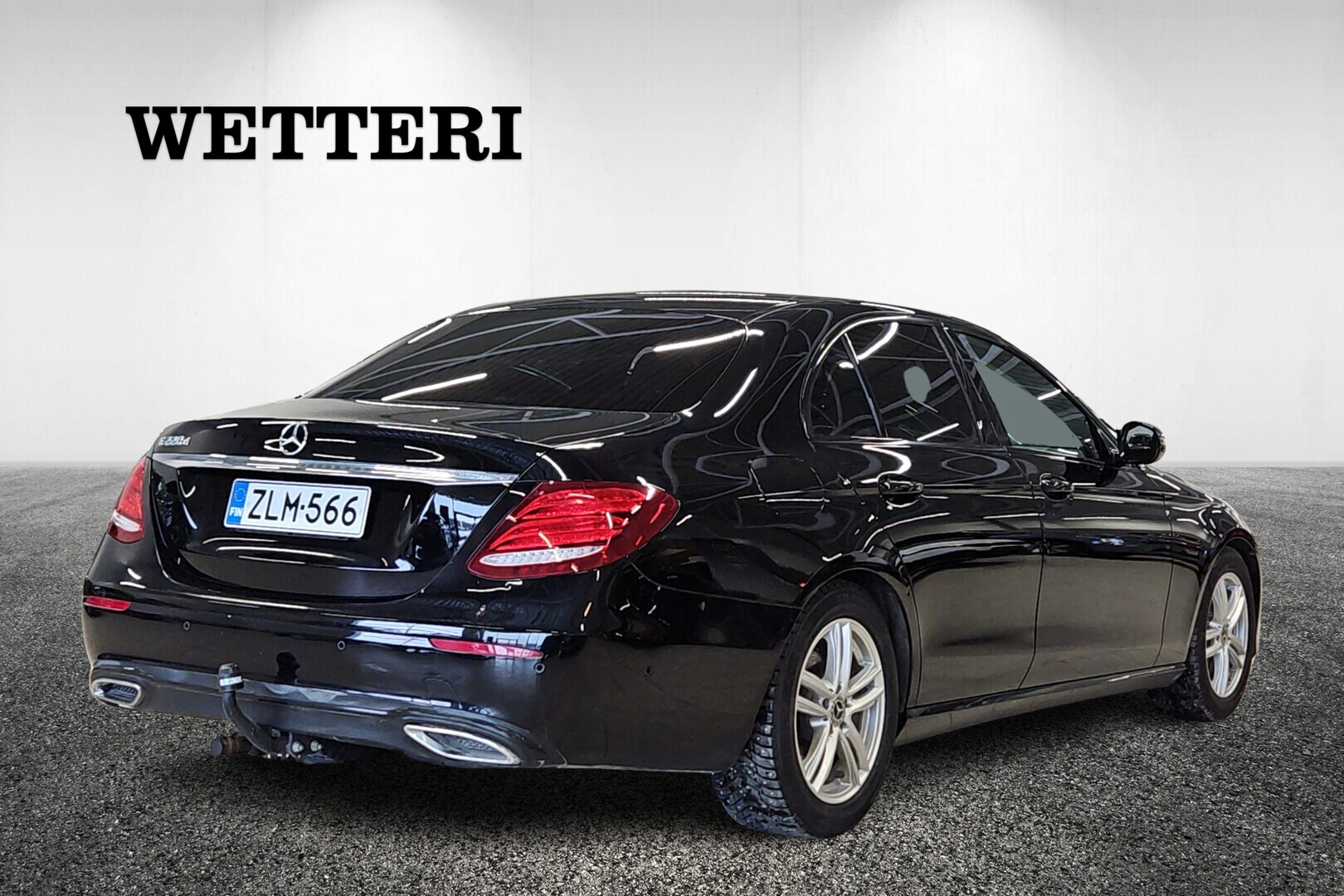 MERCEDES-BENZ E 2017