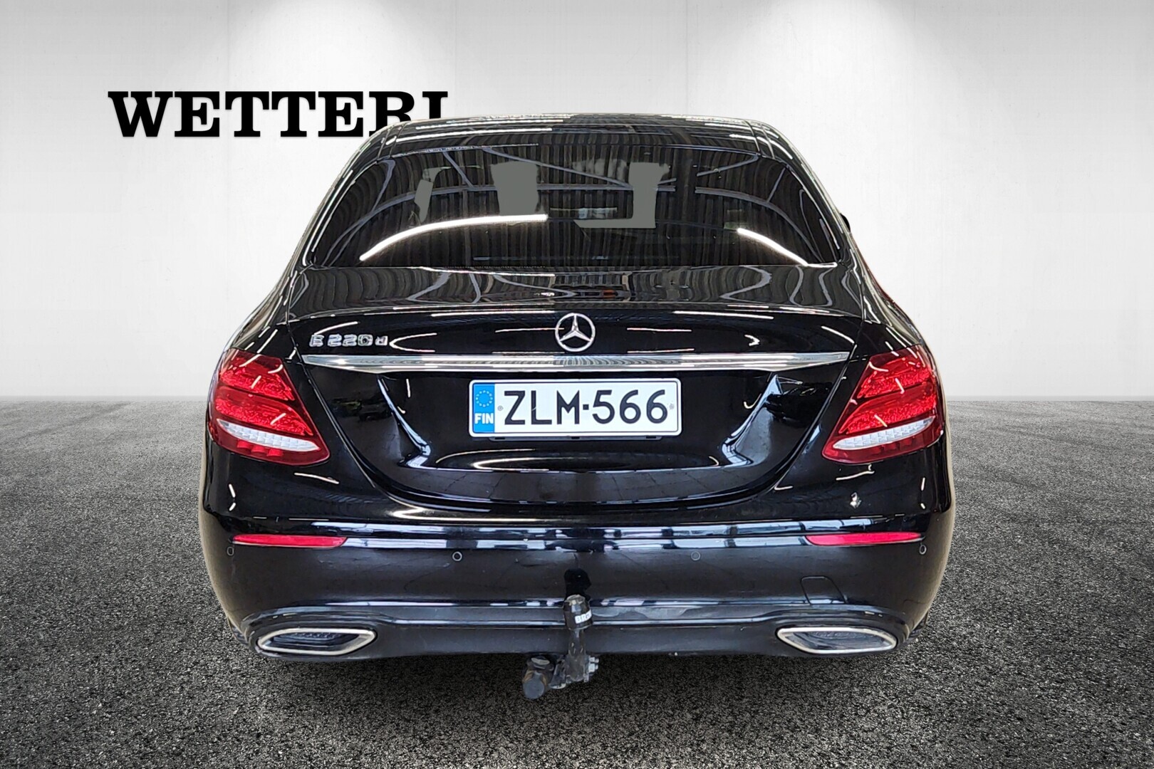 MERCEDES-BENZ E 2017