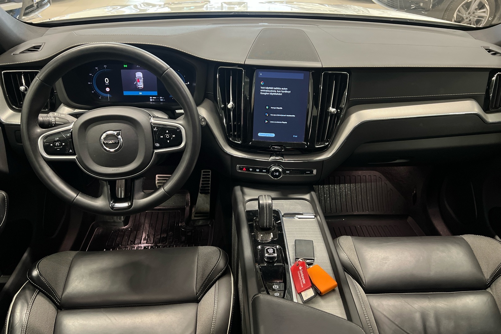 VOLVO XC60 2022