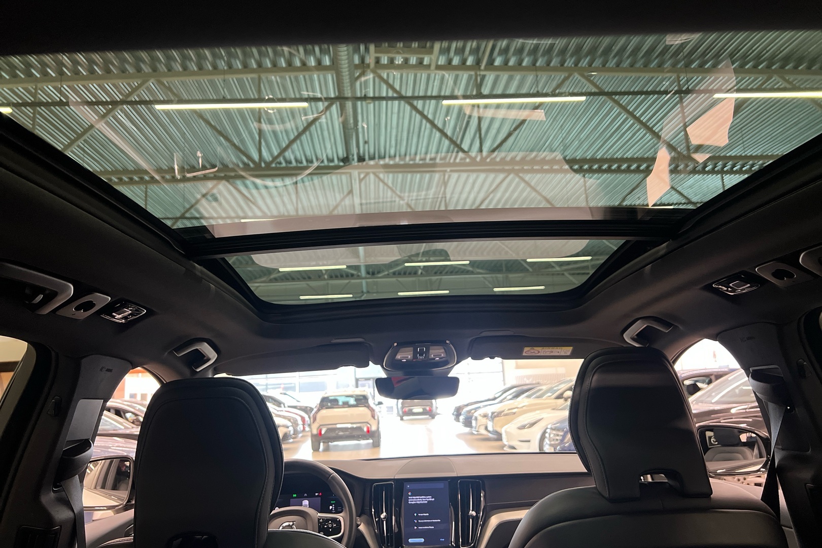 VOLVO XC60 2022