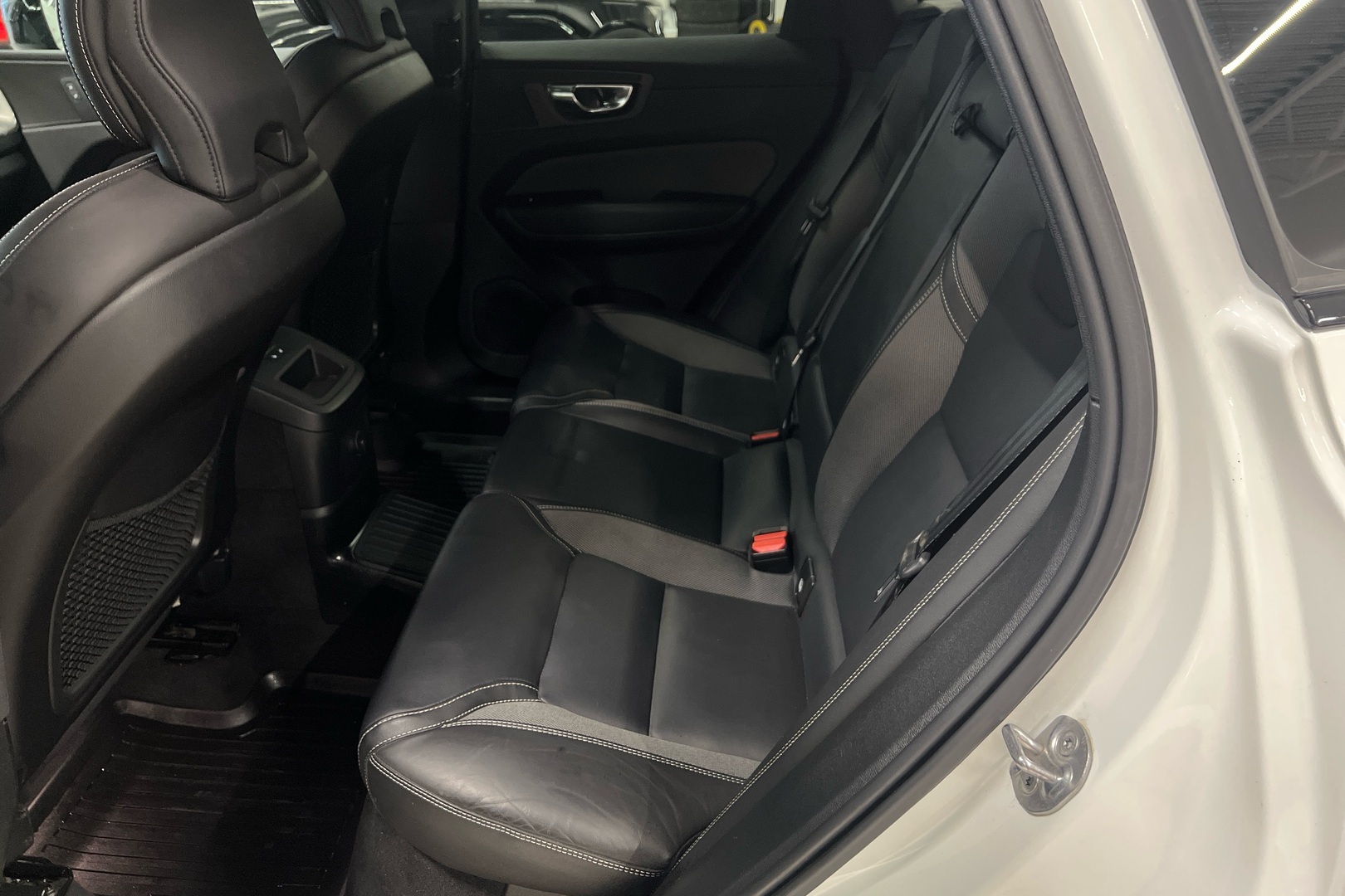 VOLVO XC60 2022