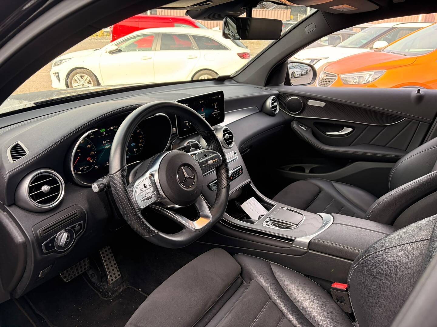 MERCEDES-BENZ GLC 2022