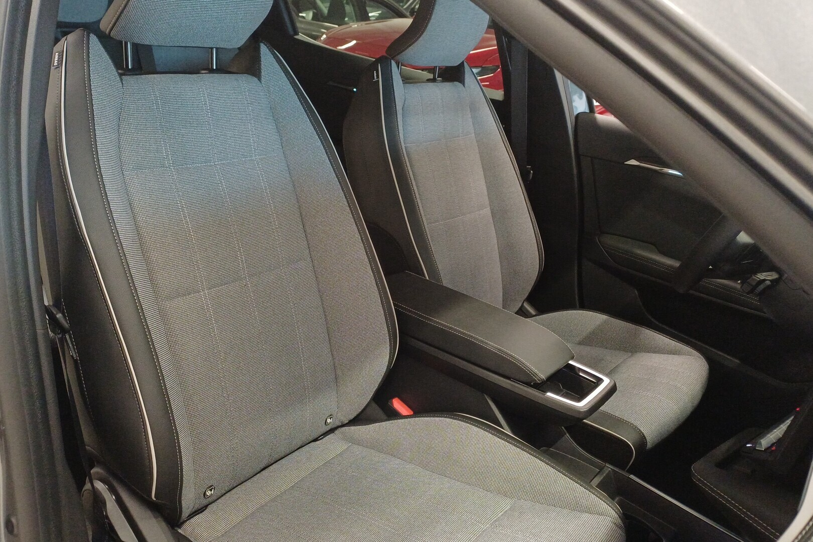 MITSUBISHI Eclipse Cross 2026