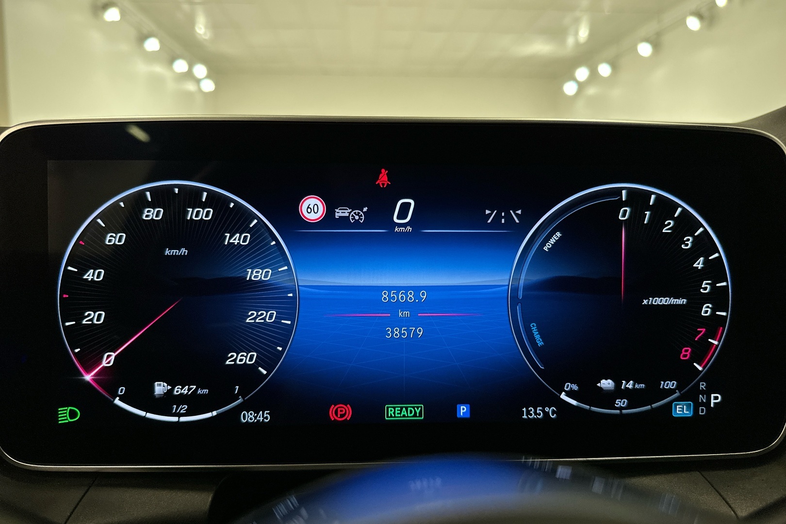 MERCEDES-BENZ GLC 2023