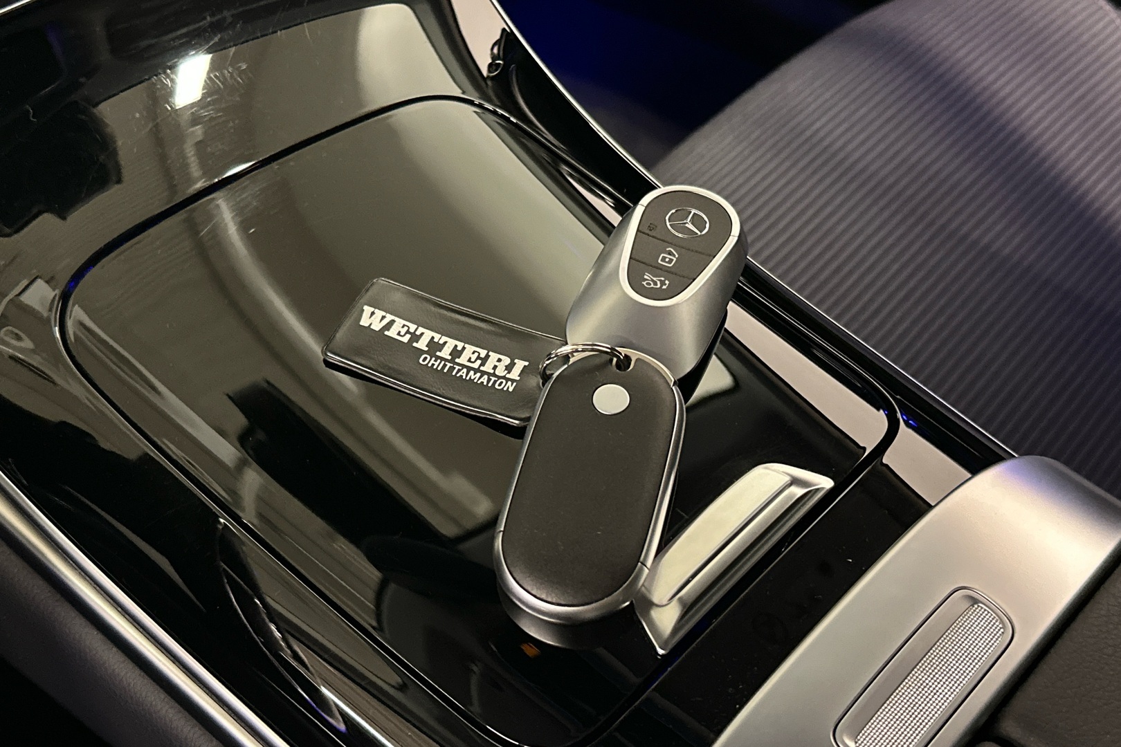 MERCEDES-BENZ GLC 2023