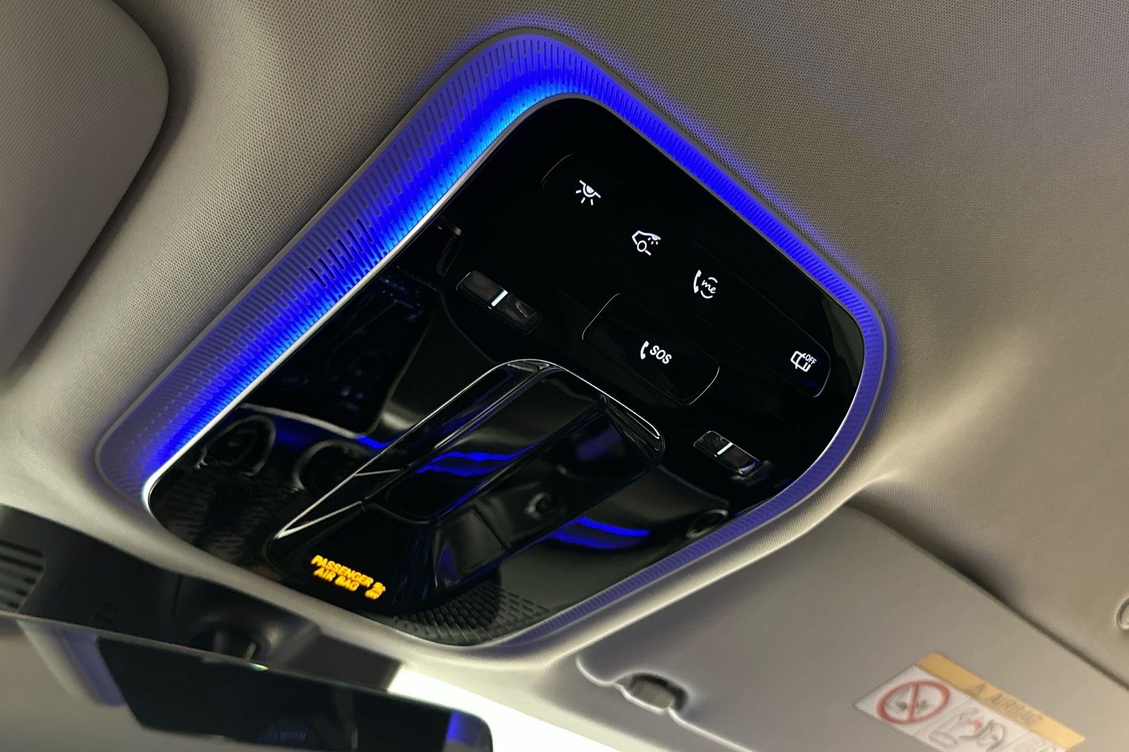 MERCEDES-BENZ GLC 2023