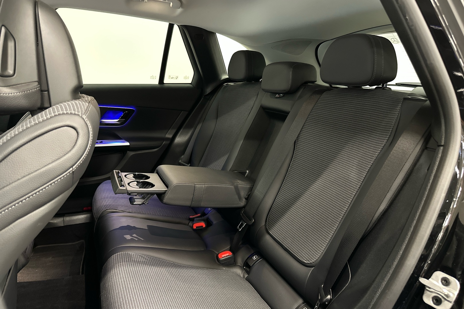 MERCEDES-BENZ GLC 2023