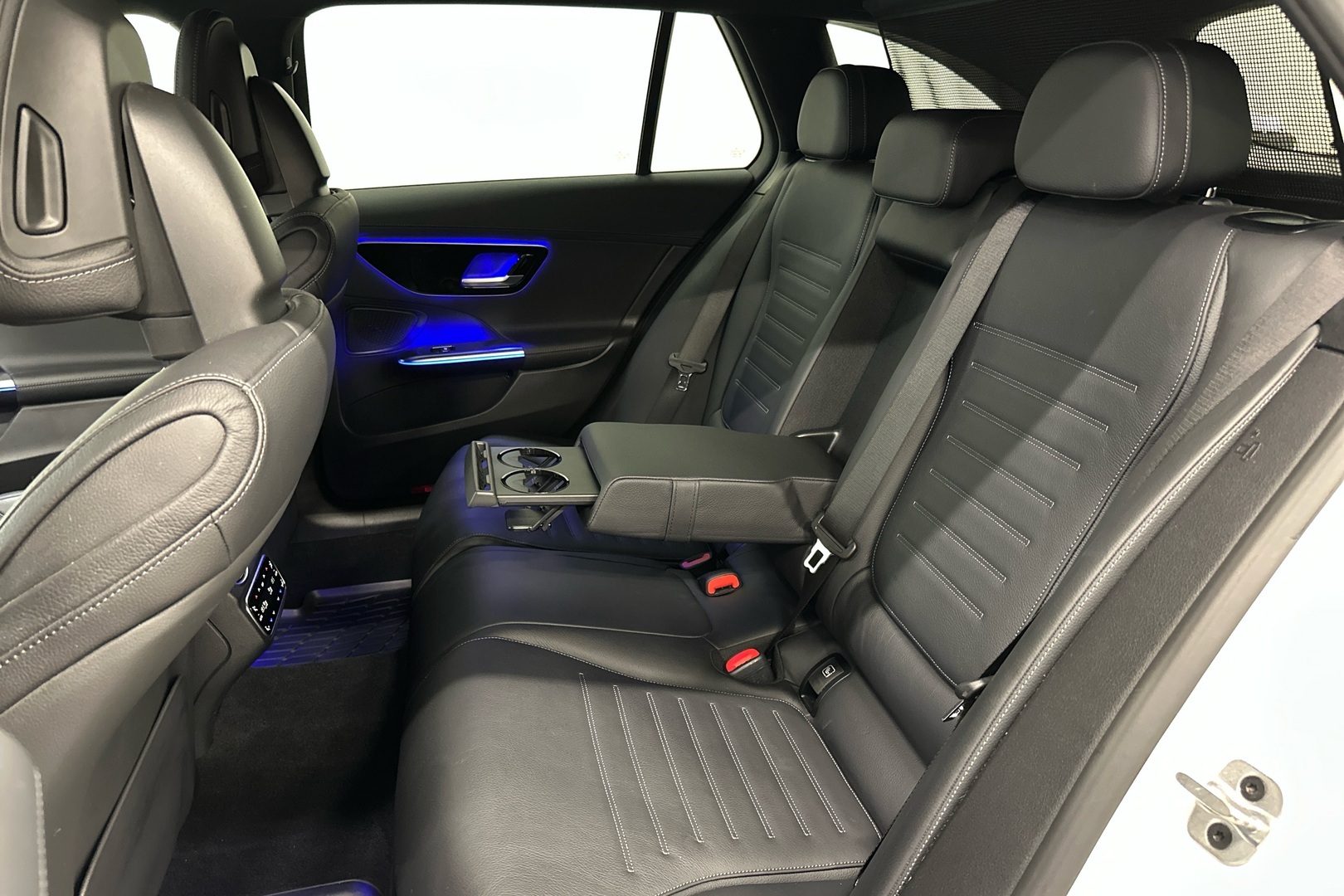 MERCEDES-BENZ C 2022