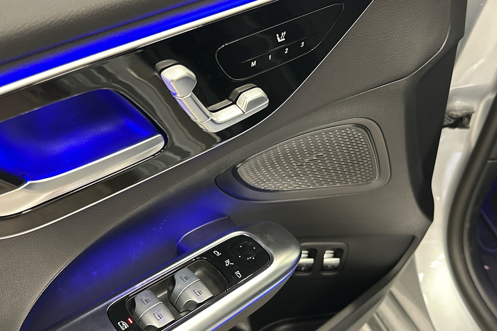 MERCEDES-BENZ C 2025