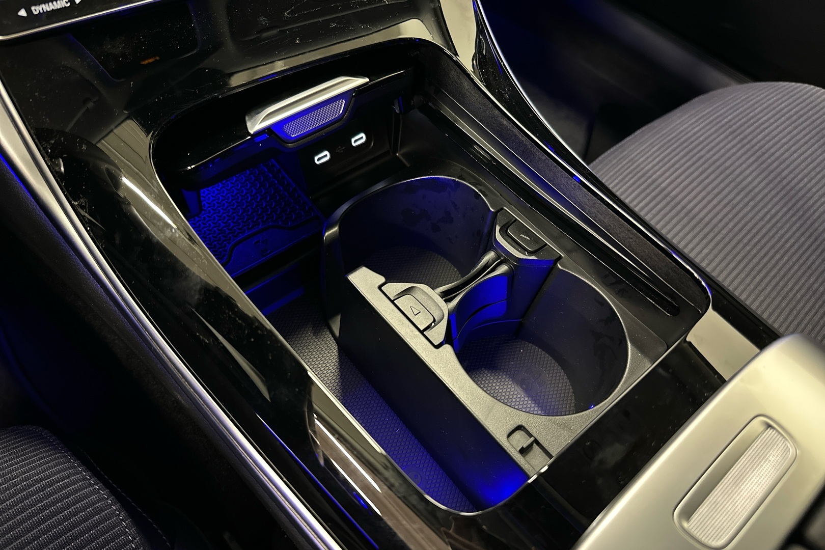 MERCEDES-BENZ C 2025