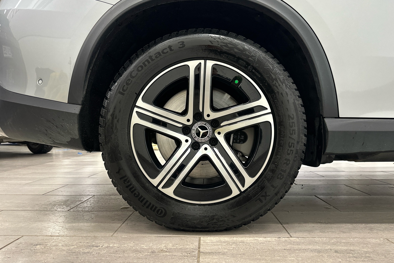 MERCEDES-BENZ GLC 2025