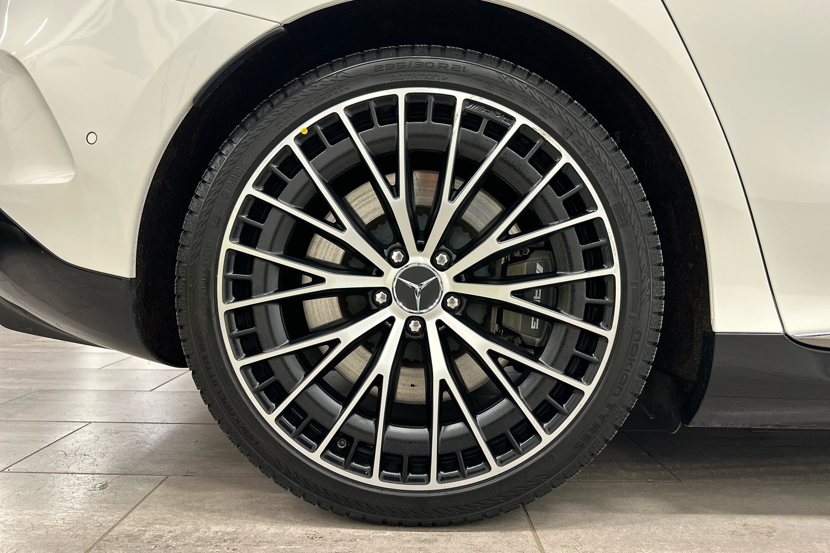 MERCEDES-BENZ EQE 2023