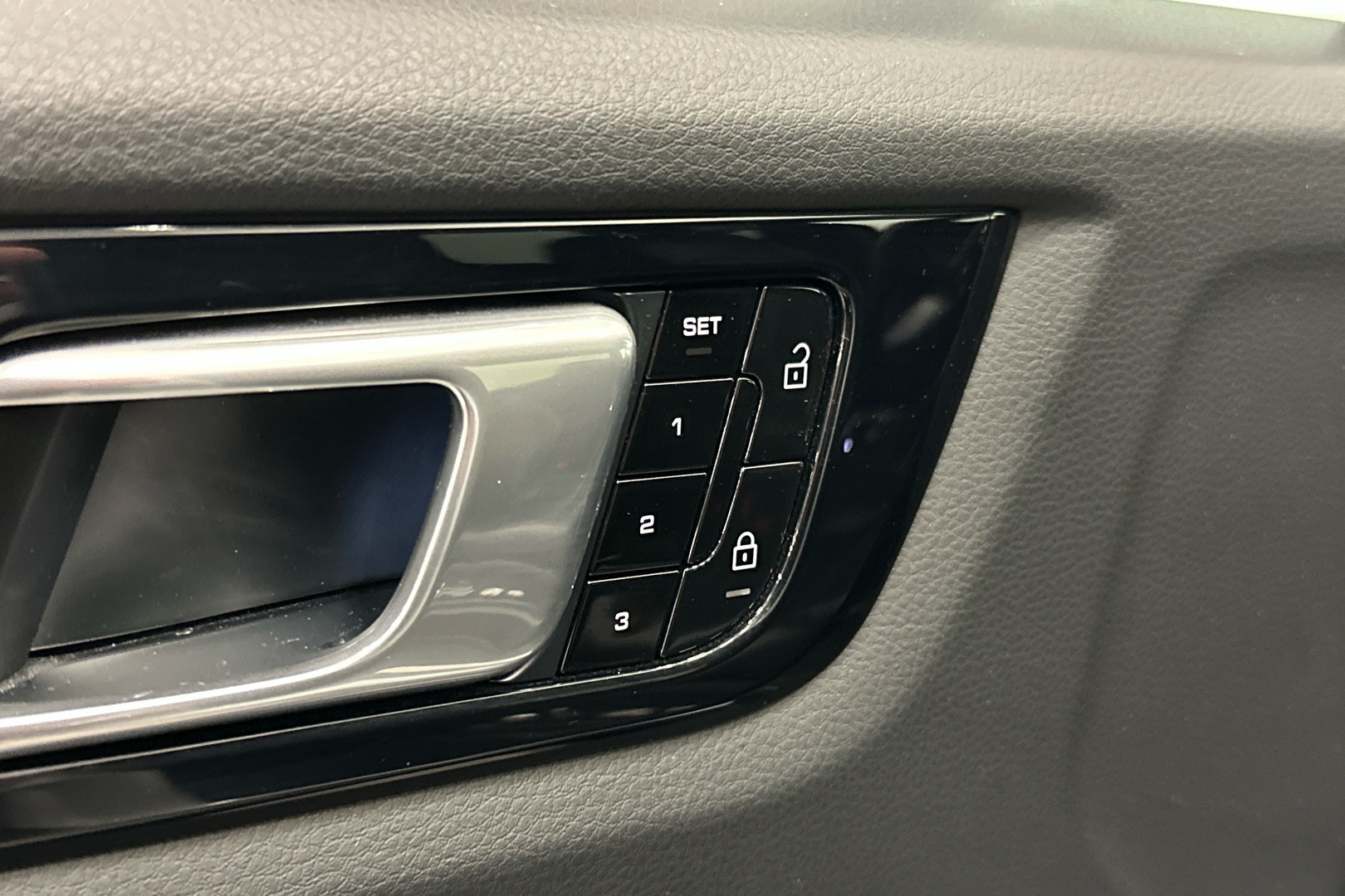 PORSCHE Cayenne 2021