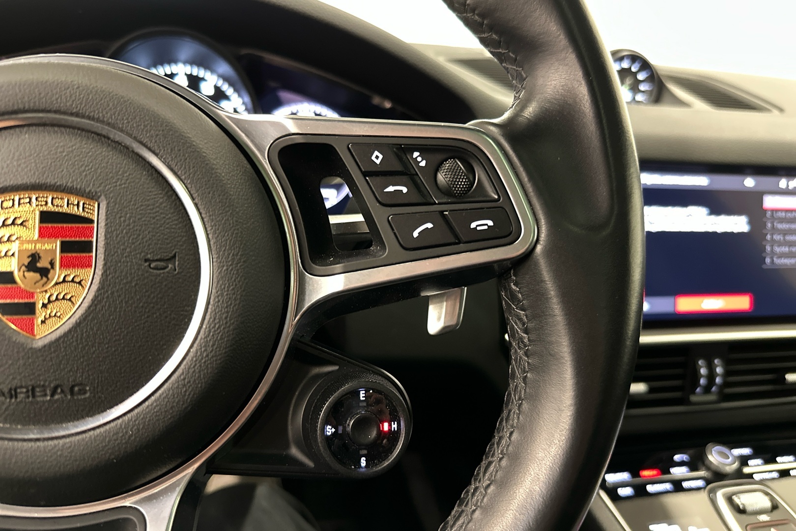 PORSCHE Cayenne 2021