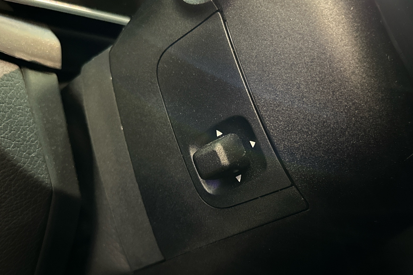 MERCEDES-BENZ GLC 2024