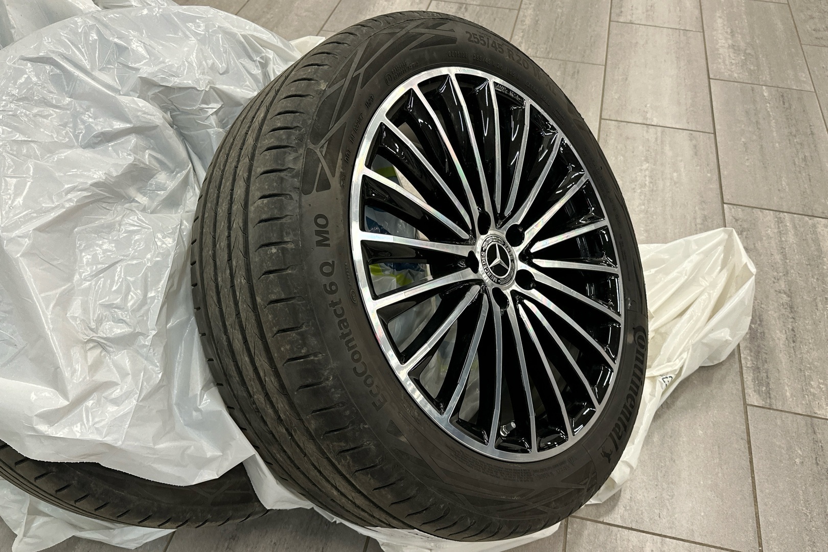 MERCEDES-BENZ GLC 2024