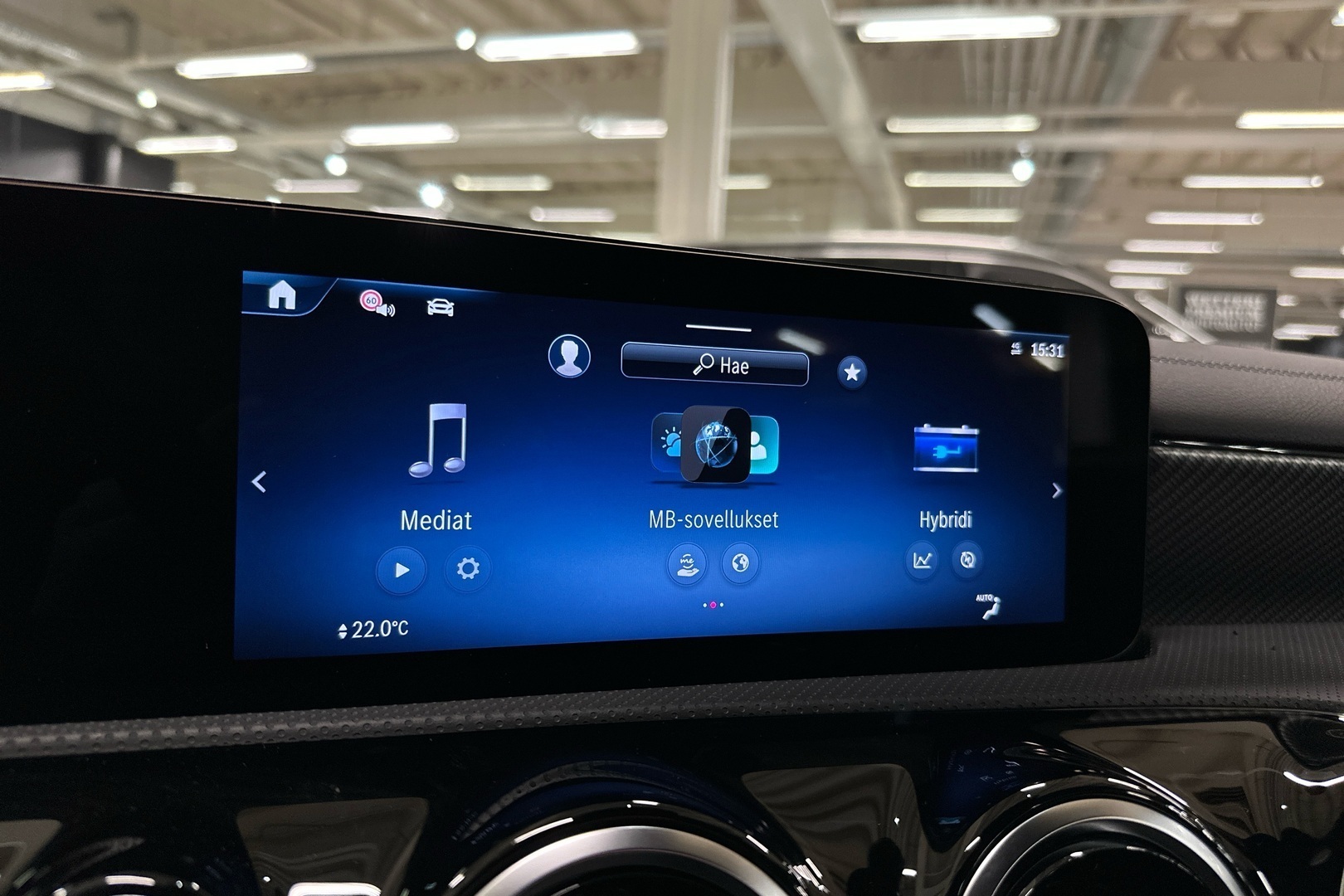 MERCEDES-BENZ CLA 2025