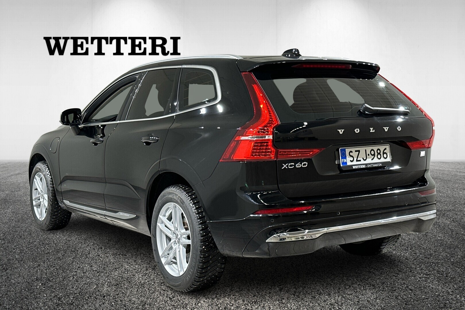 VOLVO XC60 2022