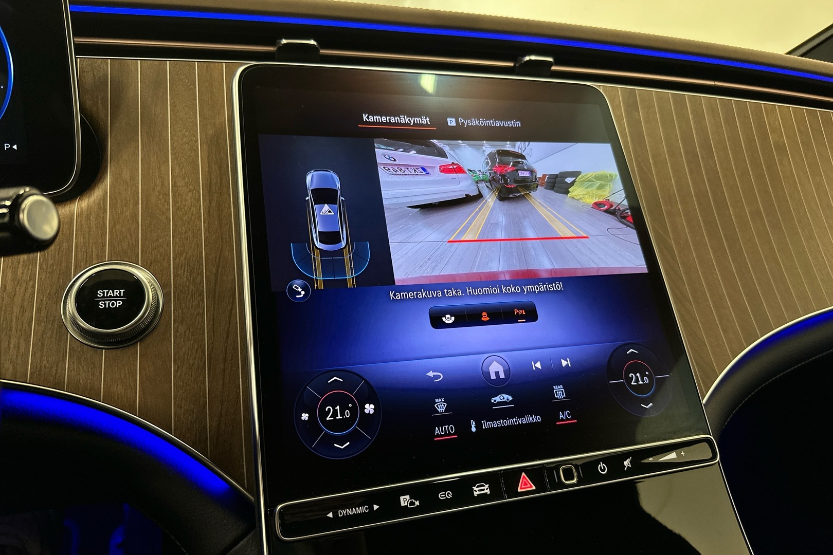 MERCEDES-BENZ EQE 2023