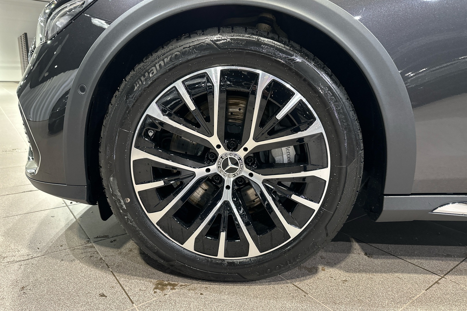 MERCEDES-BENZ E 2025