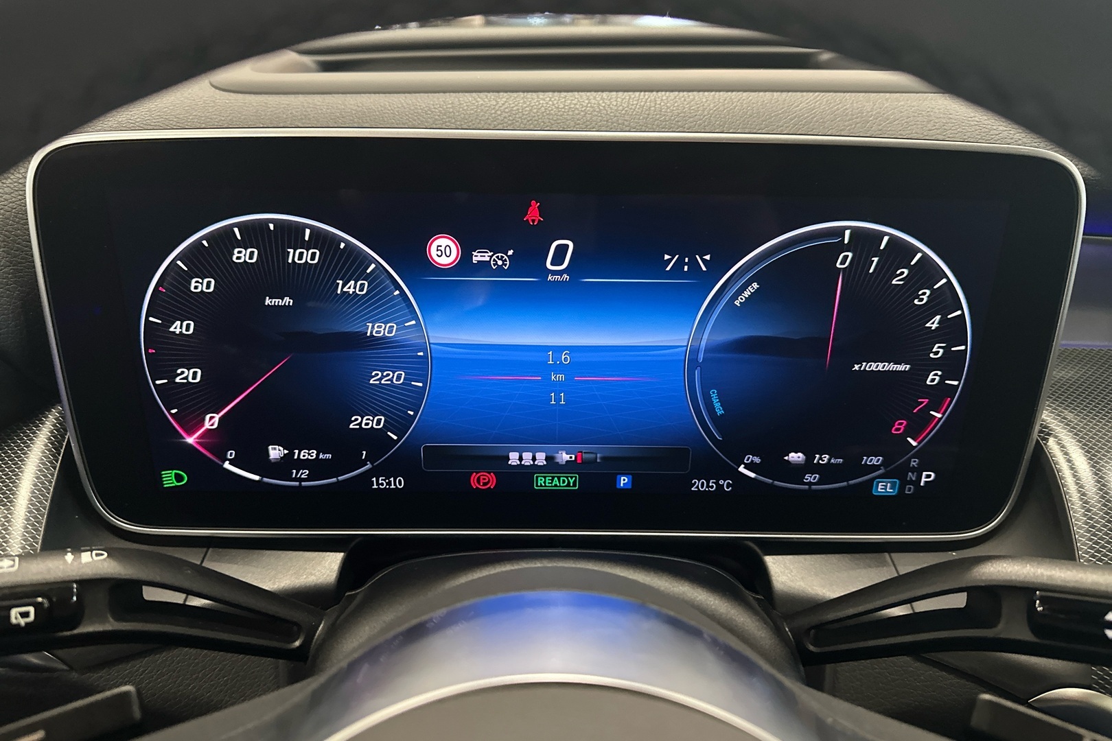 MERCEDES-BENZ GLC 2025