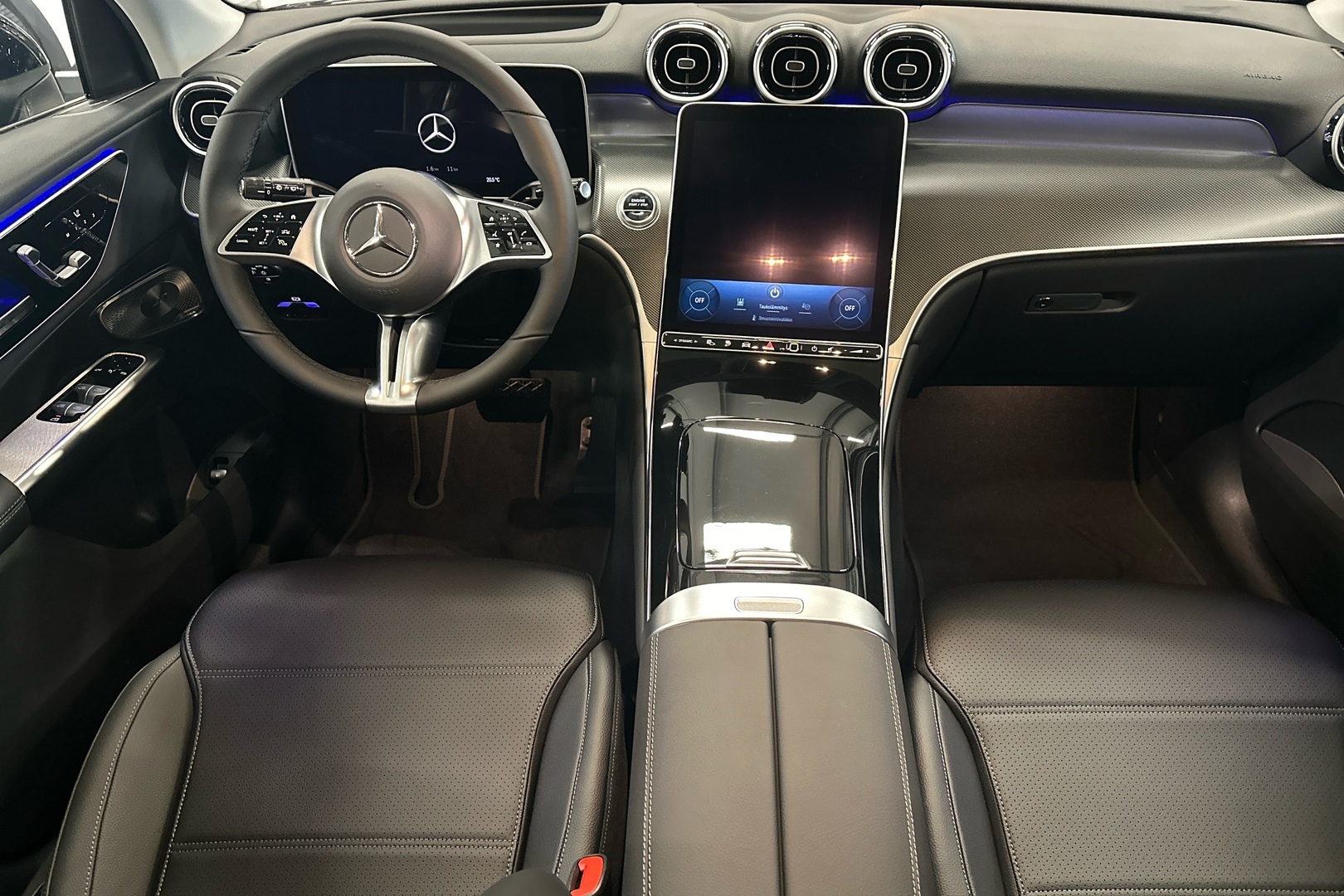 MERCEDES-BENZ GLC 2025