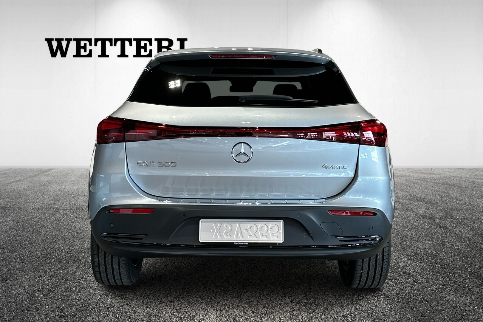 MERCEDES-BENZ EQA 2025