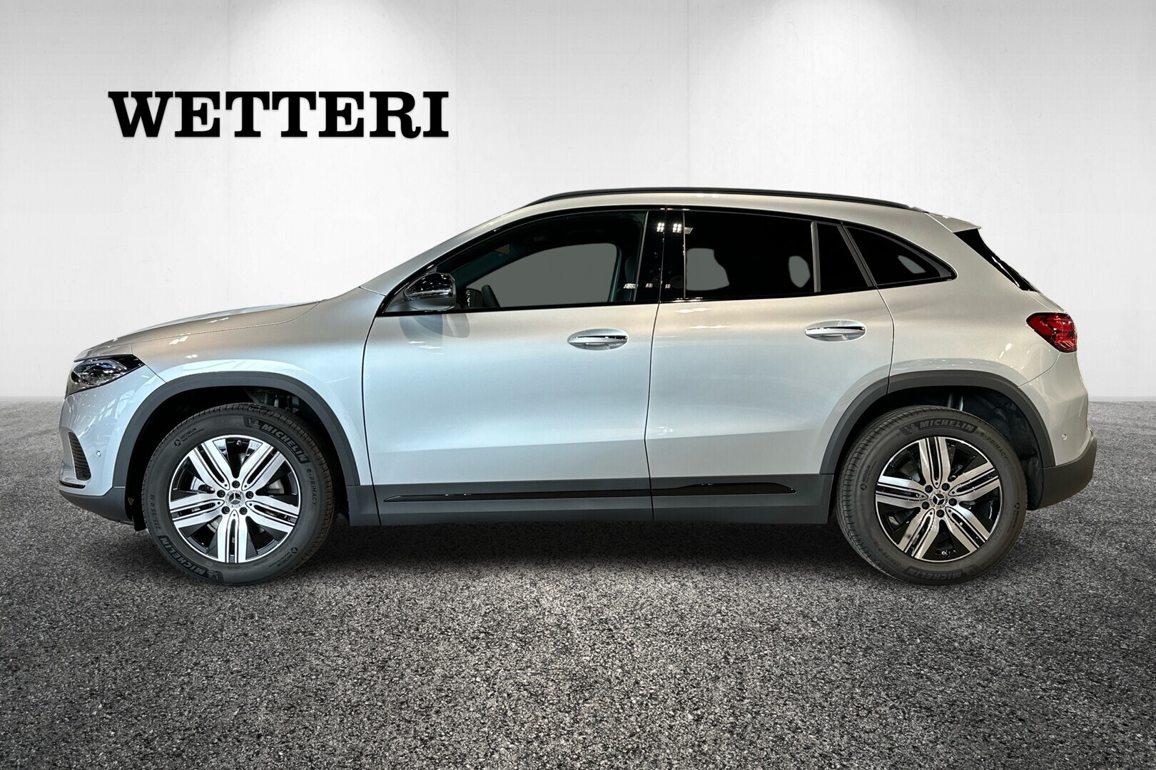 MERCEDES-BENZ EQA 2025