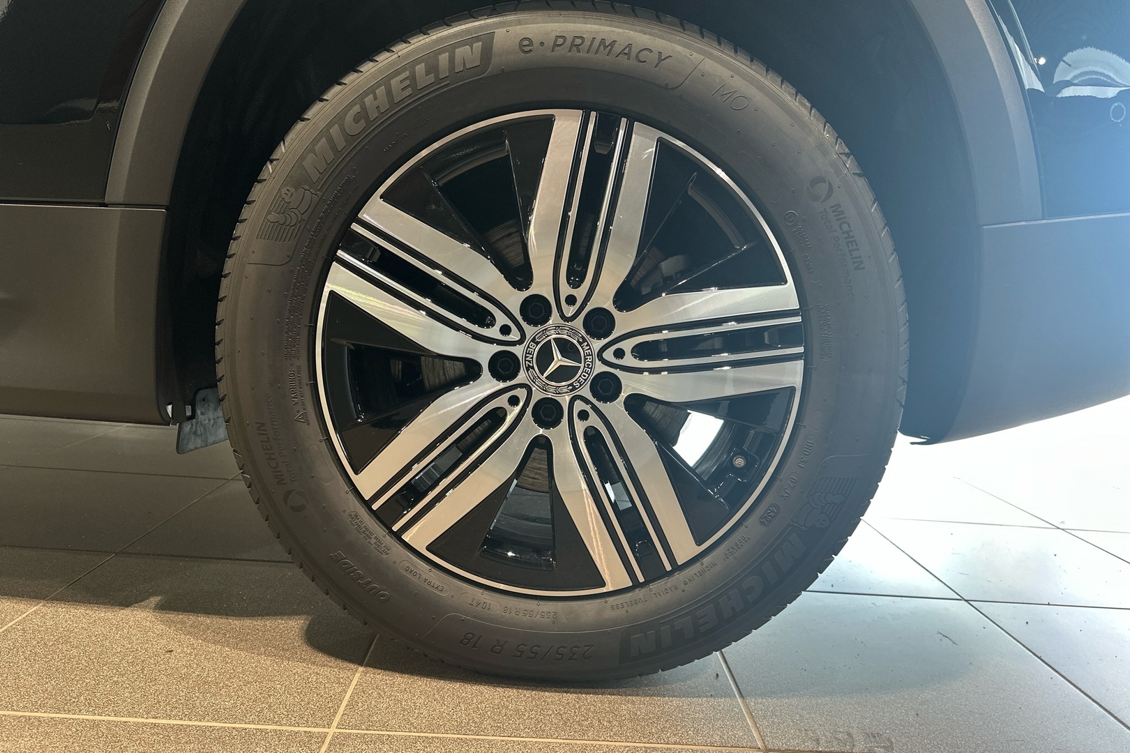 MERCEDES-BENZ EQB 2025