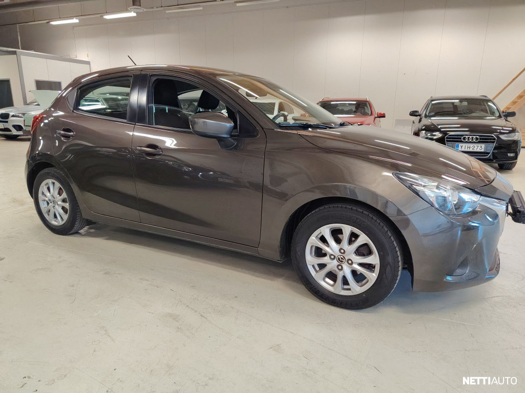 Mazda 2 2017