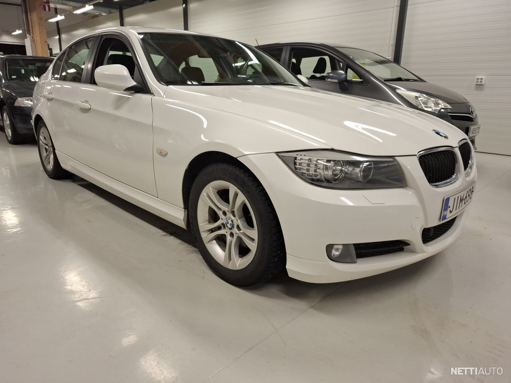 BMW 318 2011