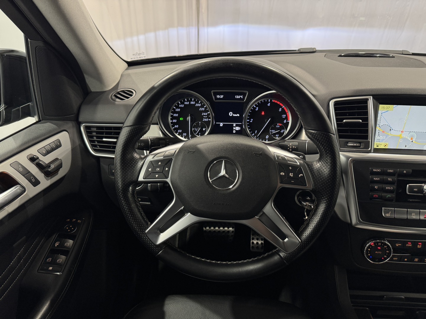 MERCEDES-BENZ ML 6