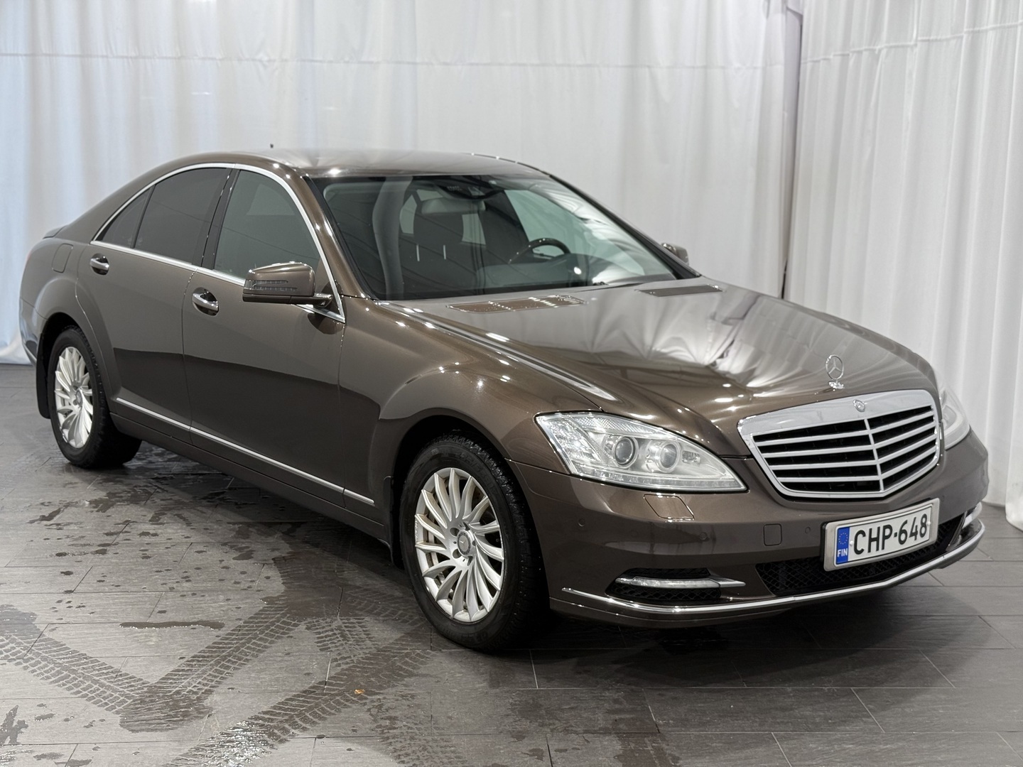 MERCEDES-BENZ S 2010