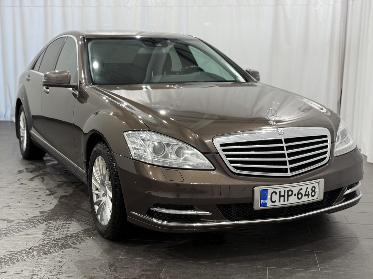 MERCEDES-BENZ S 2010