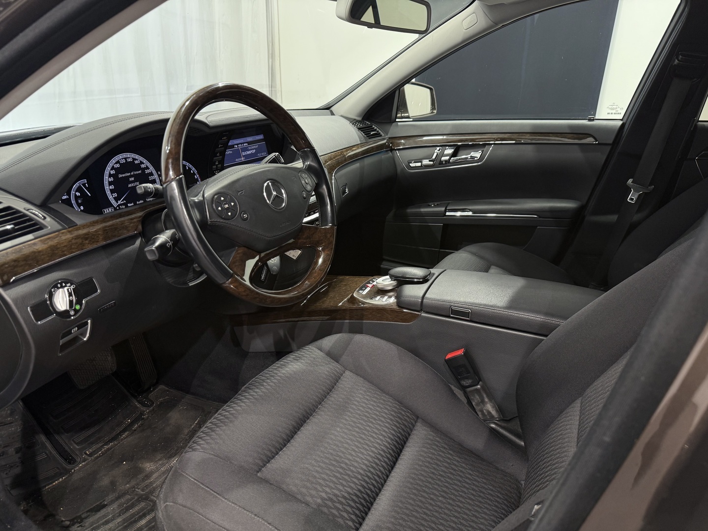 MERCEDES-BENZ S 2010