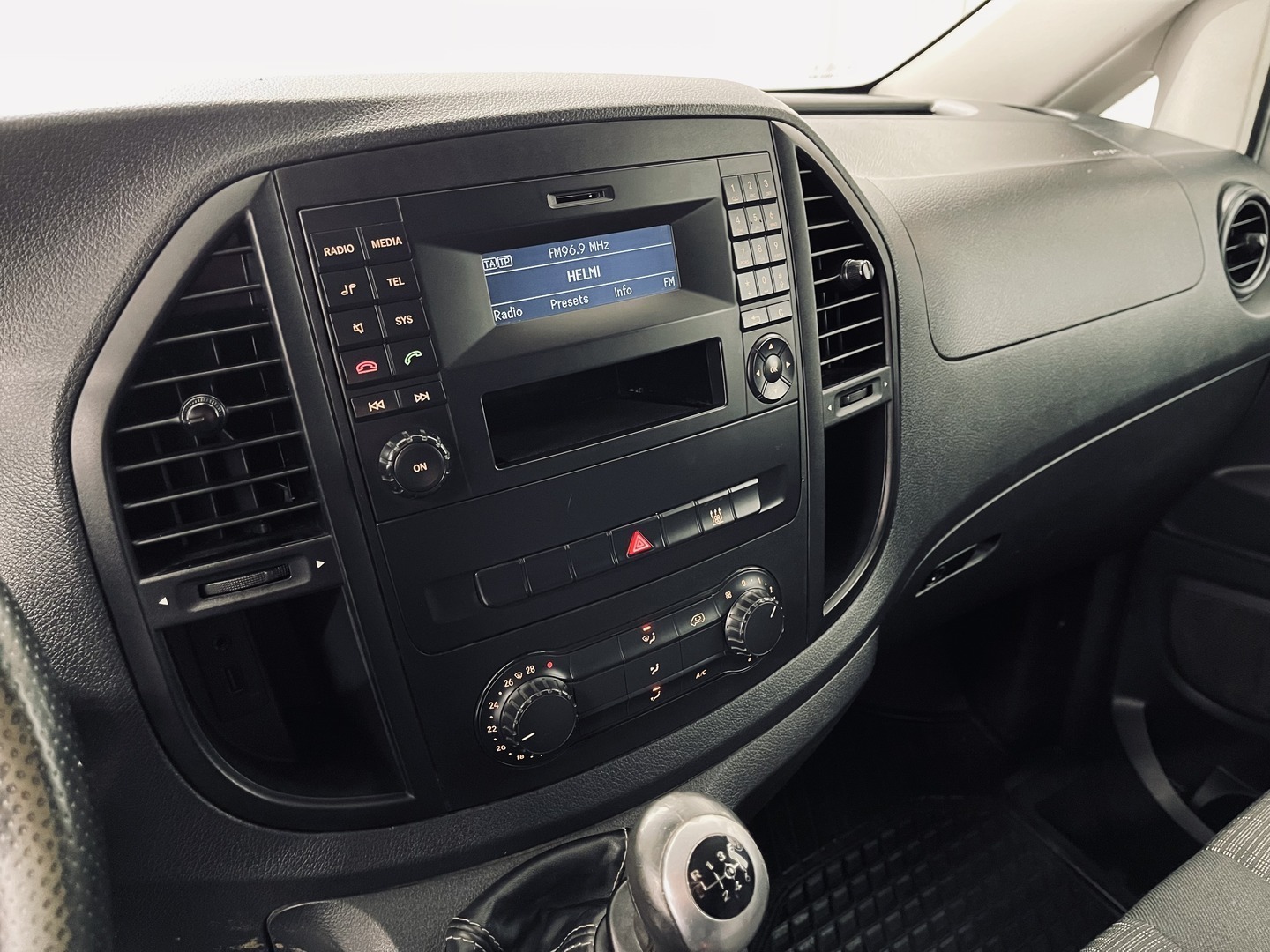 MERCEDES-BENZ Vito 2015