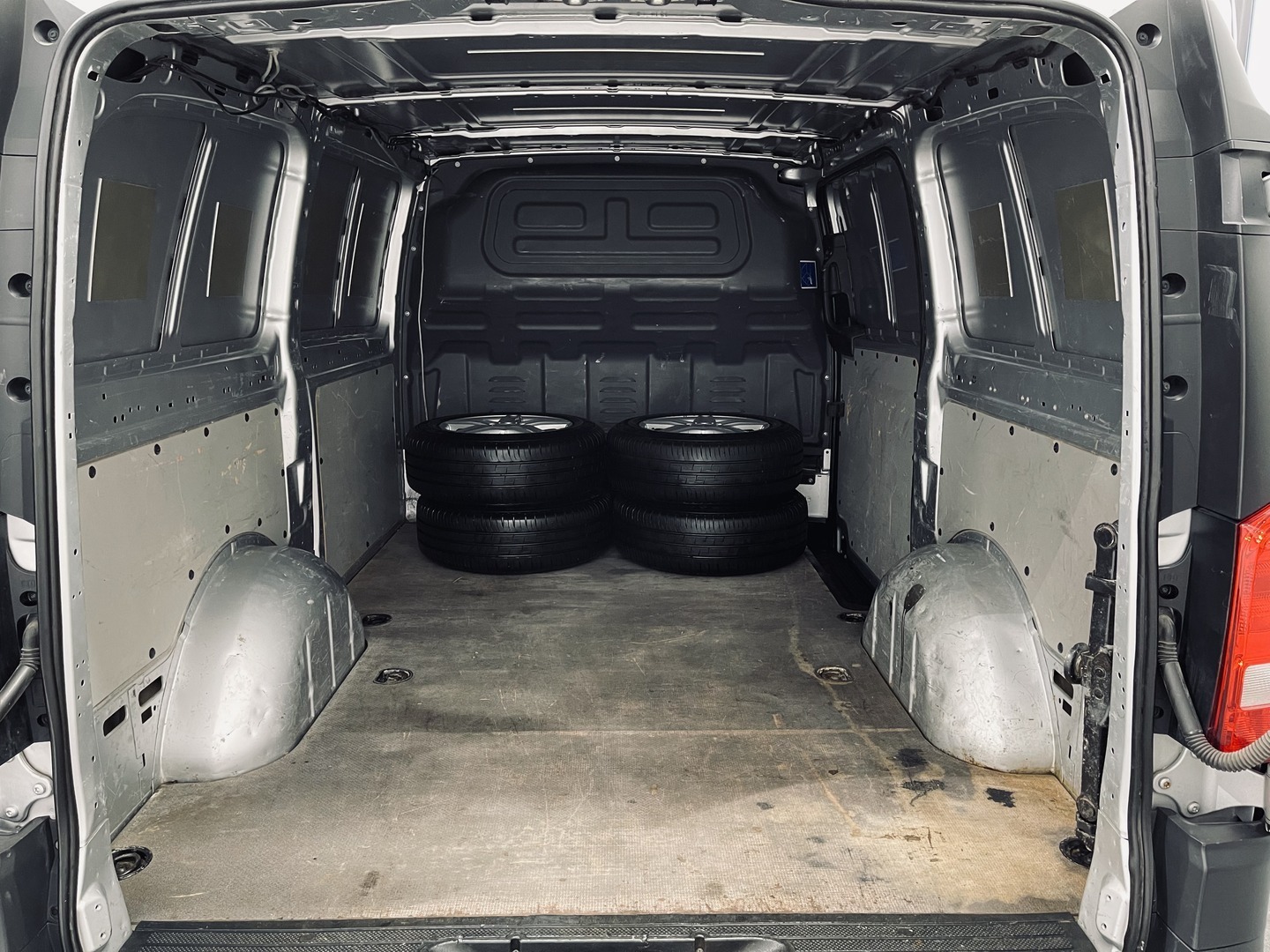 MERCEDES-BENZ Vito 2015